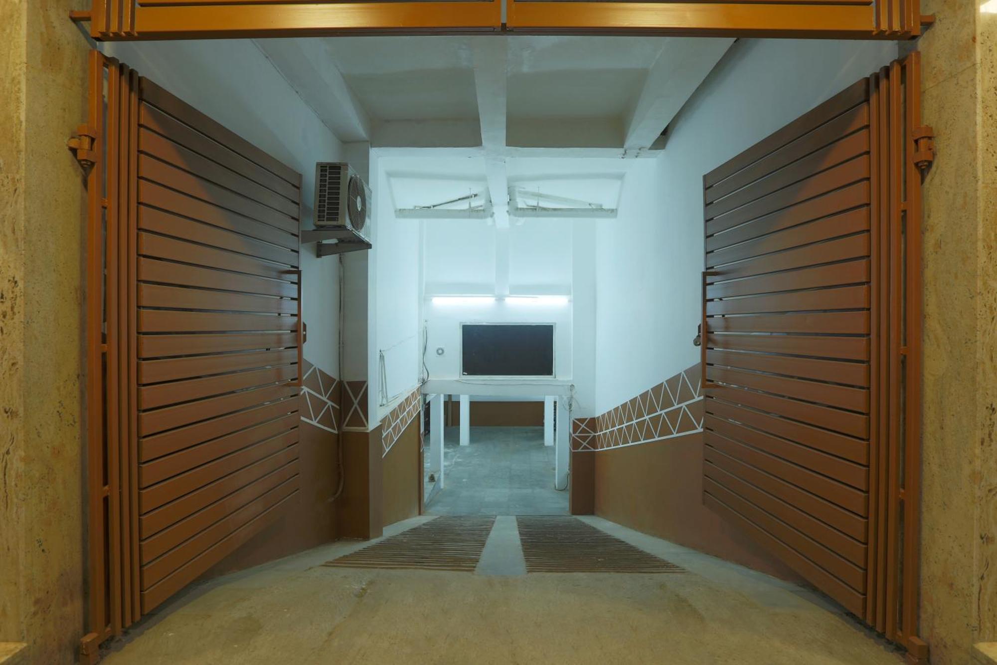 Hotel Arch Suites - Near Aerocity ニューデリー エクステリア 写真